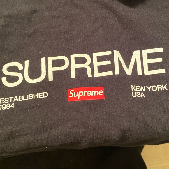 Supreme Tee - Picture 4 of 5